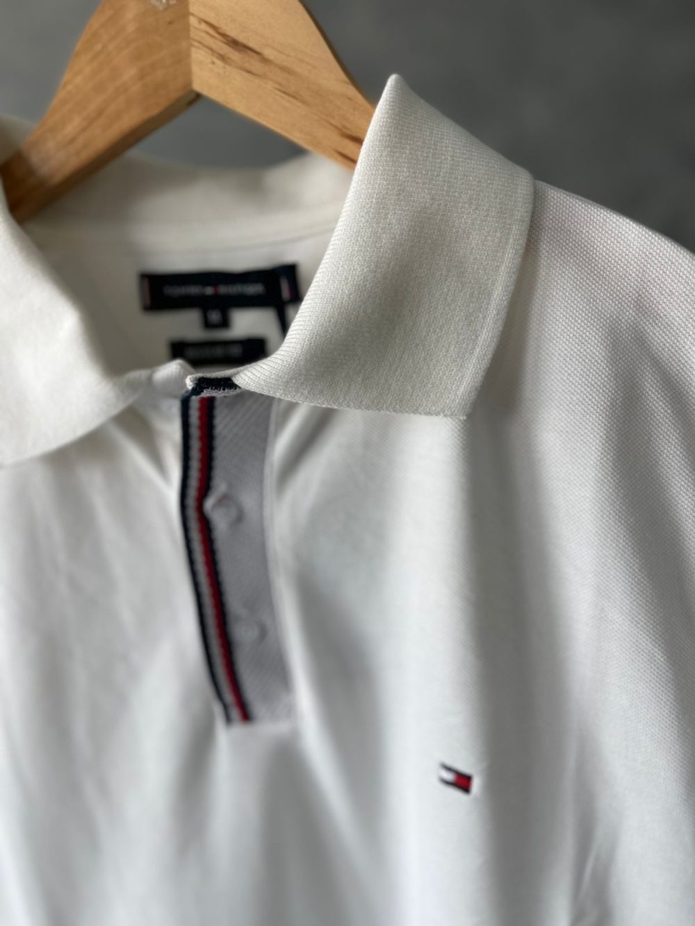 GRIFE POLO TOMMY HILFGER BRANCA - Image 2