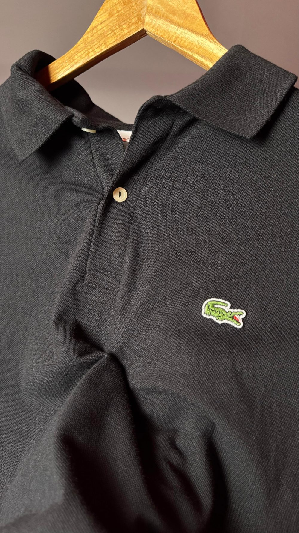 POLO PREMIUM LACOSTE PRETA - Image 3