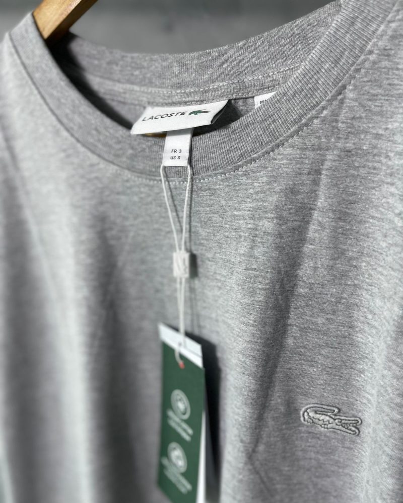 GRIFE ITALIANA LACOSTE CINZA MONOCROMATICA - Image 2