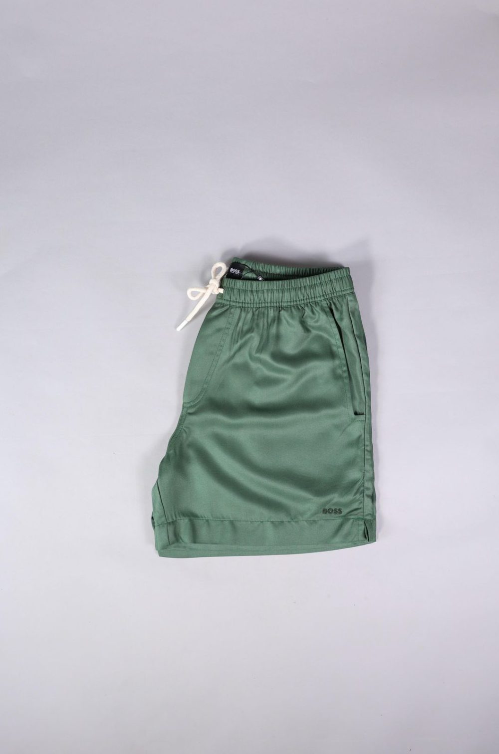 SHORTS HUGO BOSS VERDE - Image 2