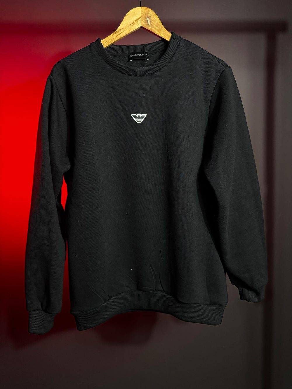 MOLETOM EMPORIO ARMANI GOLA CARECA PRETO - Image 3