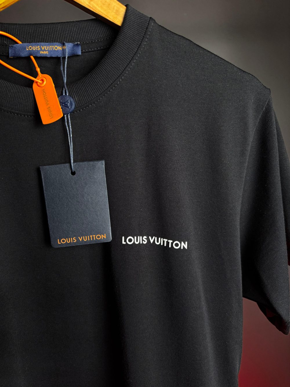 GRIFE CHINESA LOUIS VUITTON (LV)