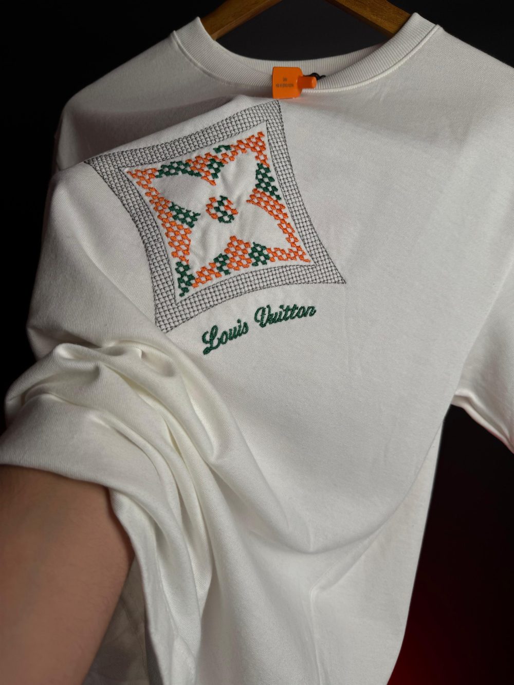 GRIFE CHINESA LOUIS VUITTON (LV) OFF-WHITE - Image 2