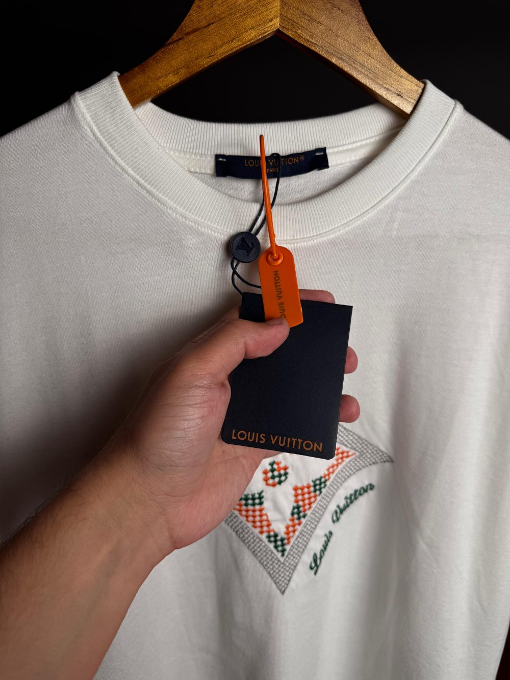 GRIFE CHINESA LOUIS VUITTON (LV) OFF-WHITE - Image 4