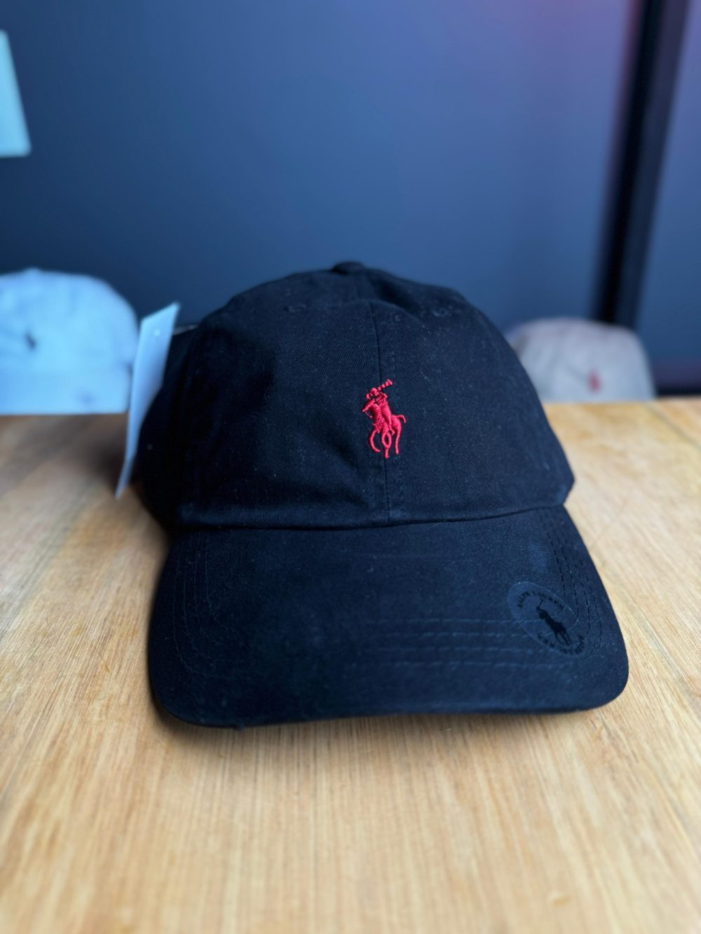 Boné Ralph Lauren Preto ( detalhe vermelho )