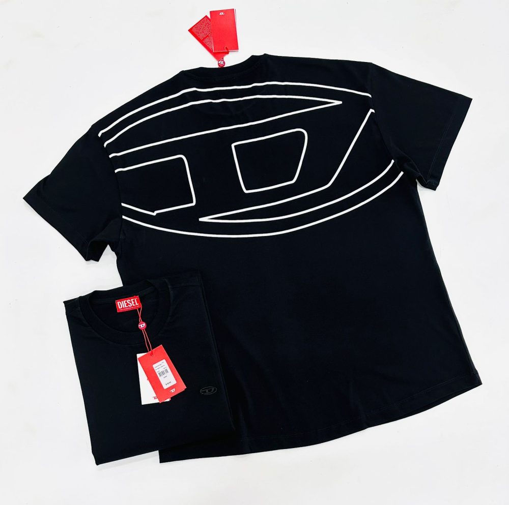 GRIFE ITALIANA DIESEL PRETA- OVERSIZED
