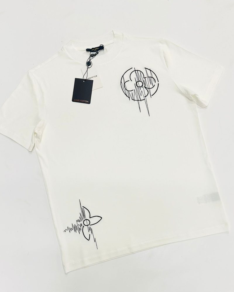 GRIFE CHINESA LOUIS VUITTON (LV) BRANCA