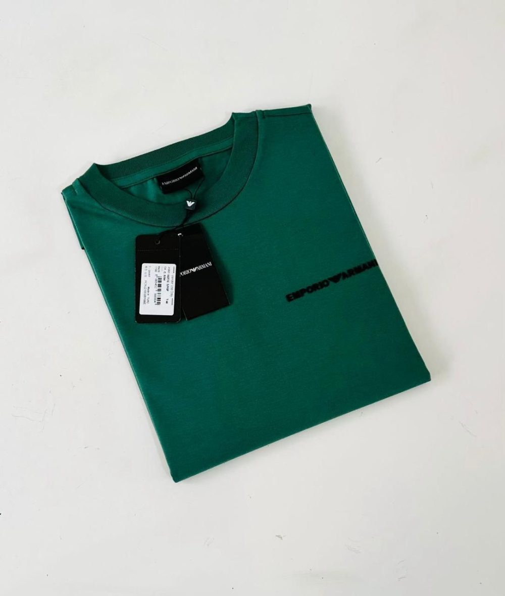 GRIFE ITALIANA ARMANI EXCHANGE EM ALTO RELEVO VERDE