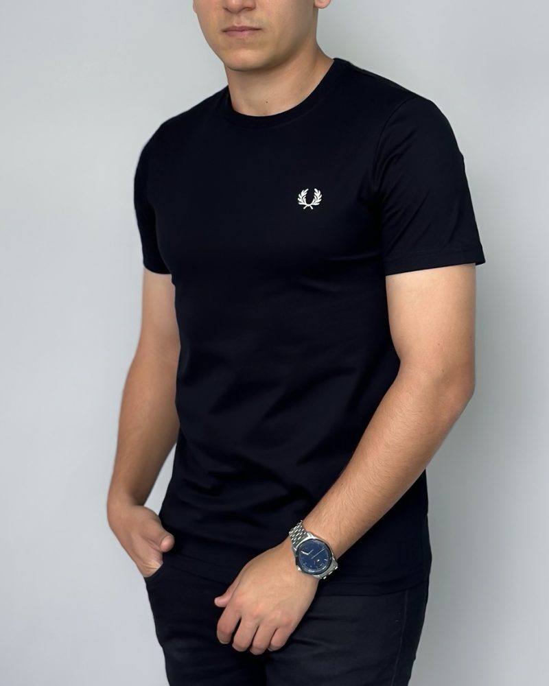 GRIFE ITALIANA FRED PERRY BASICA PRETA
