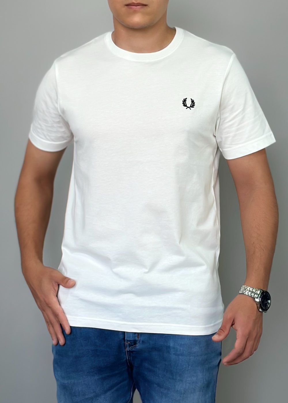 GRIFE ITALIANA FRED PERRY BASICA BRANCA