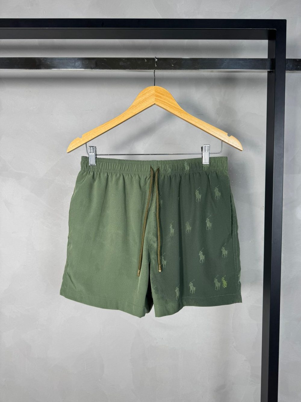 SHORTS RALPH LAUREN AZUL MARINHO (DETALHE QUANDO MOLHADO) - Imagem 5