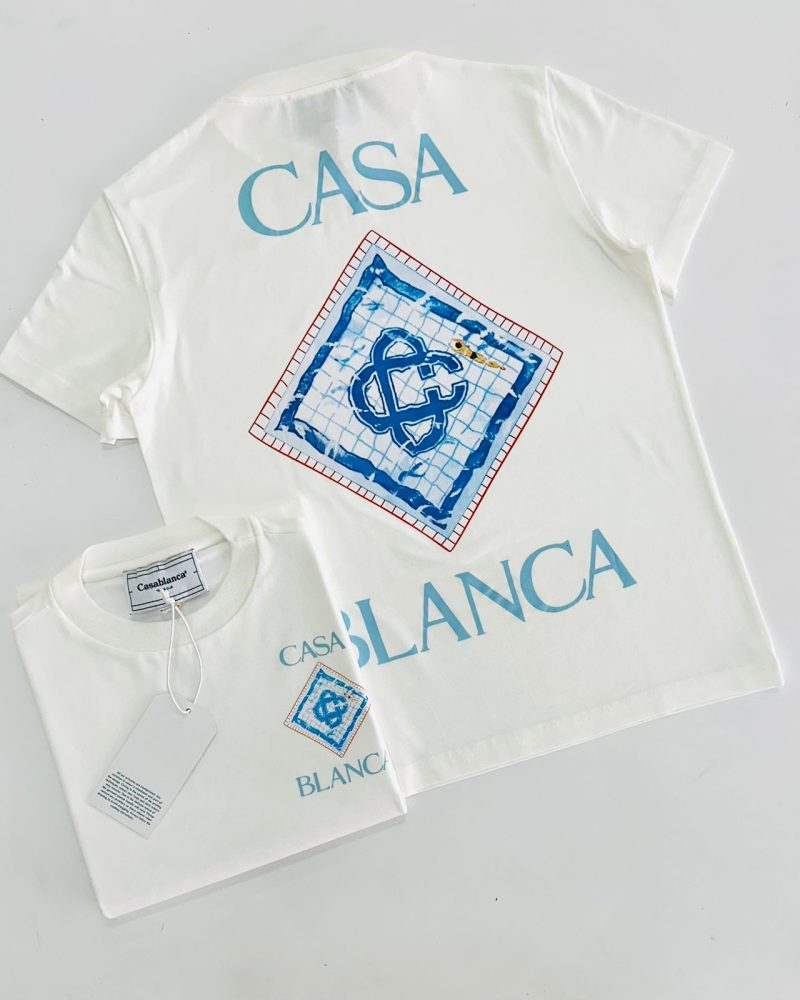 GRIFE CHINESA CASA BLANCABASICA COM ESTAMPA NAS COSTAS BRANCA