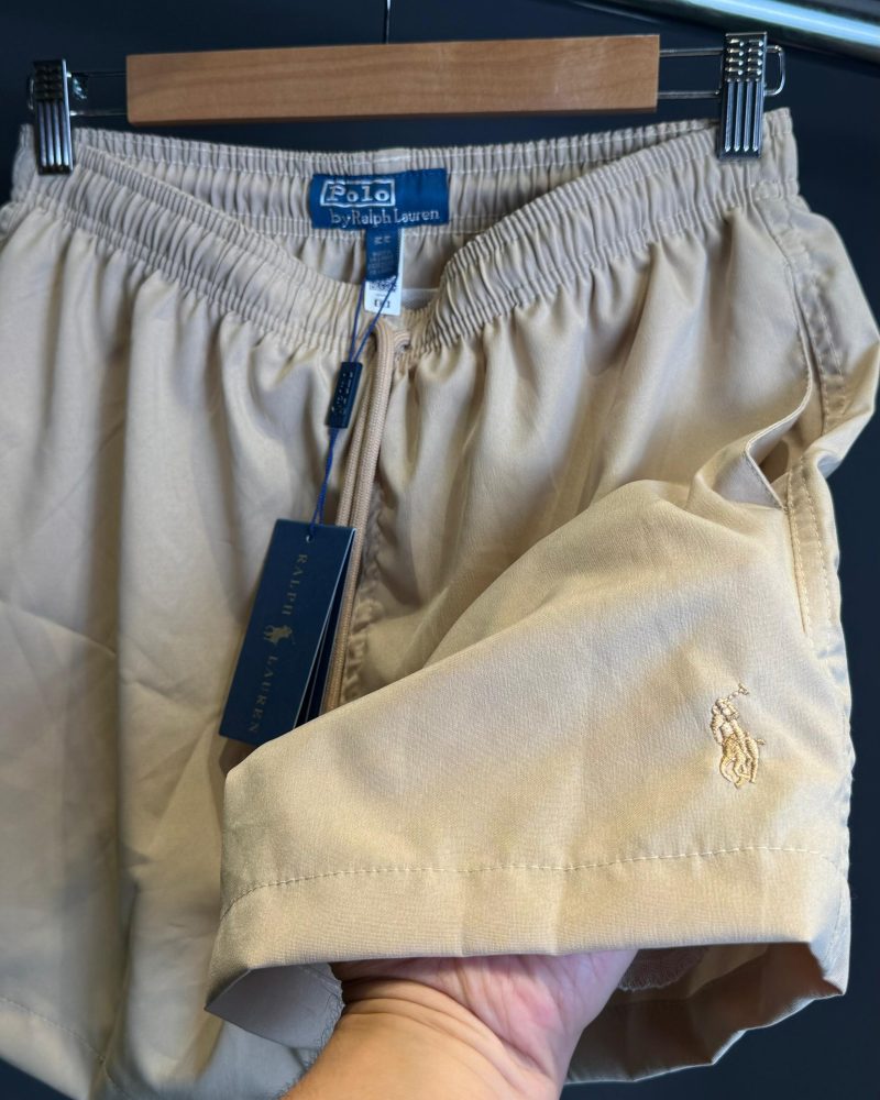 SHORTS RALPH LAUREN BEGE (DETALHE QUANDO MOLHADO)
