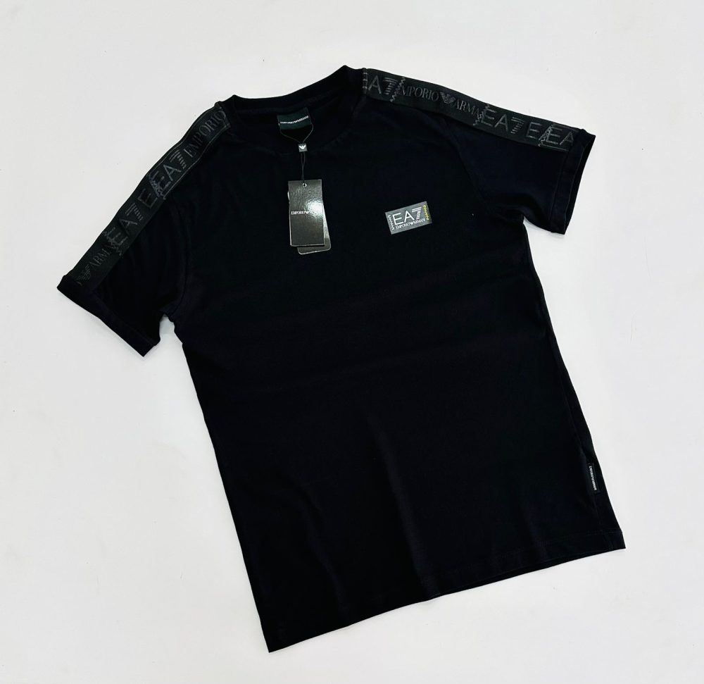 GRIFE ITALIANA EMPORIO ARMANI PRETA